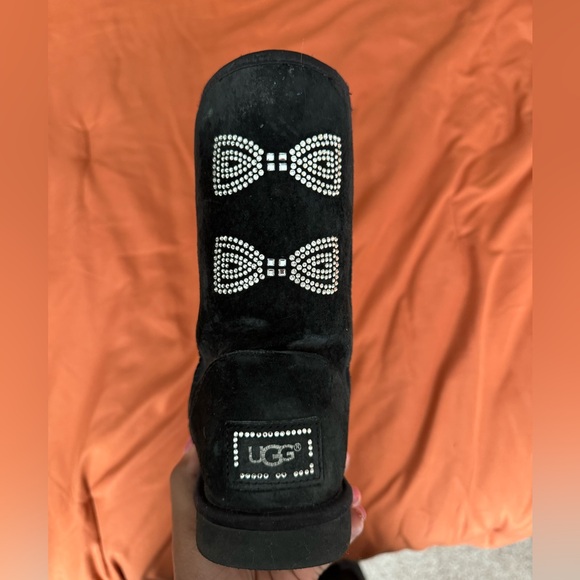 Black Bailey Bow Uggs with Swarovski Crystals - Picture 4 of 6